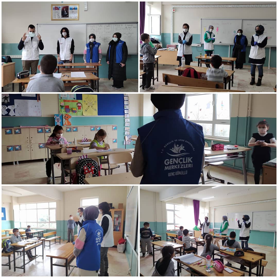 GSB_CatalcaGM's tweet photo. Köy okullarımızı gezmeye devam ediyoruz👩‍🏫👨‍🏫📚🤗 

Gönüllü Gençlerimizle birlikte köy okullarında eğitimlerine devam eden  kardeşlerimiz için pandemi sürecinde dikkat edilmesi gerekenler hakkında konuştuk.

Sizler de faaliyetlerimize dahil olmak isterseniz #merkezimize bekleriz🥰 https://t.co/2Y1RT3q6Tl
