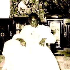 moustaf2010's tweet photo. فكأنّه معنى الخلود لقومه 
يحي بسرّ حياته الأموّات"
الشيخ أحمد  التجاني سي.     
#Serigne_Babacar https://t.co/elkMzvIbc5