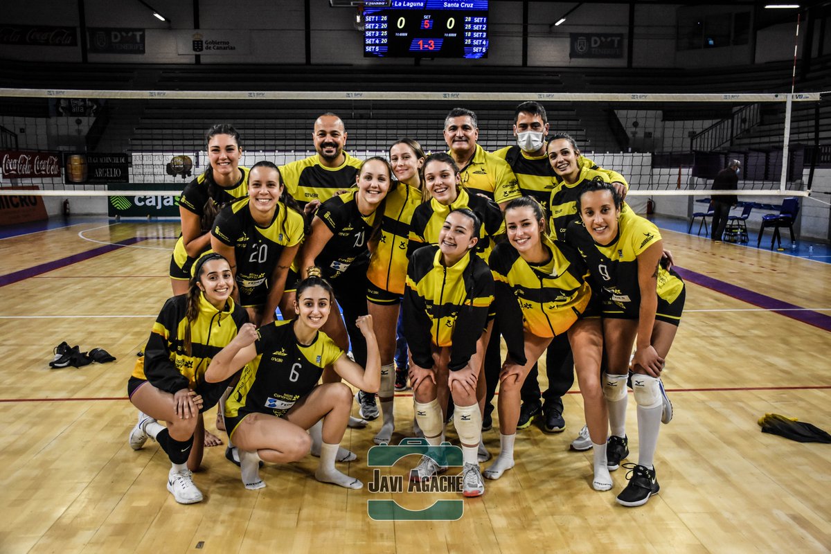 CVAguereVoley's tweet photo. 🏐Ya disponible la galería de imágenes📸 del encuentro del Fedes Ascensores Ciudad de La Laguna ante el Cuesta Piedra

📲Ver al completo: https://t.co/t6uNKm0gyn

#GuerrerasAurinegras🏆 #AguereCuestaPiedra🆚 https://t.co/wqV9Uqy7mj