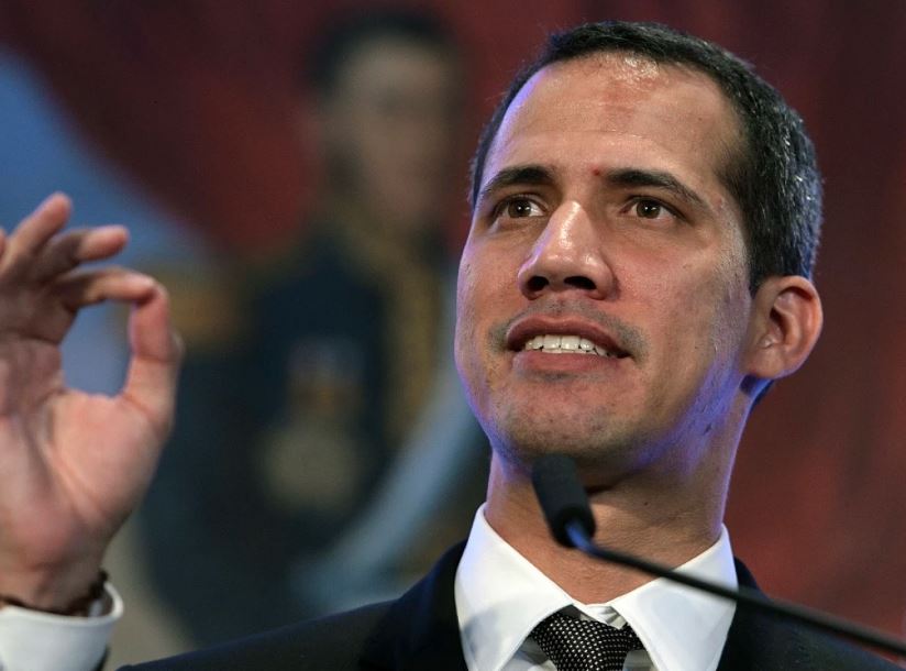 BluRadioCo's tweet photo. #AlAire @jguaido, líder opositor de Venezuela, habla en #MañanasBLU sobre los enfrentamientos en la frontera https://t.co/6jE06XGMbB https://t.co/cJ6DCuCPQV