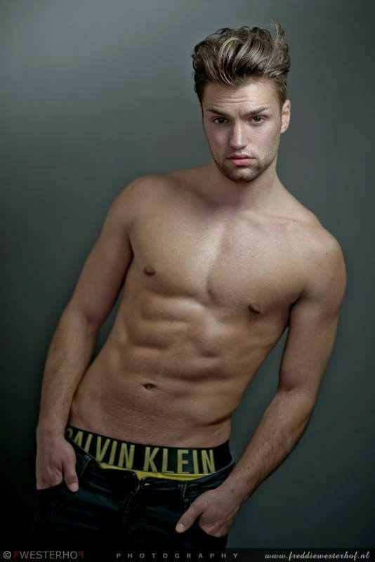 OnlyGayleaks's tweet photo. #onlygayleaks #onlyfan #gay #leak #celebritybusted https://t.co/dWayIeBCx3