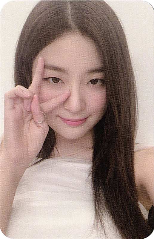 KSGUpdates's tweet photo. #SEULGI photocard from the Season's Greetings Photo Pack

scan by TBM_210 
#슬기 @RVsmtown https://t.co/5nXH7pVwwC