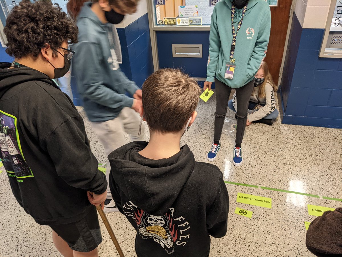 IHEARTNWP's tweet image. Today, our 8th graders are finding out that even though the last four days before spring break might feel like an eternity, humans have only been on Earth for about 0.004% of the planet&apos;s 4.6 billion year history! #GeologicTime #SciEd #Geology #ReadyForSpringBreak