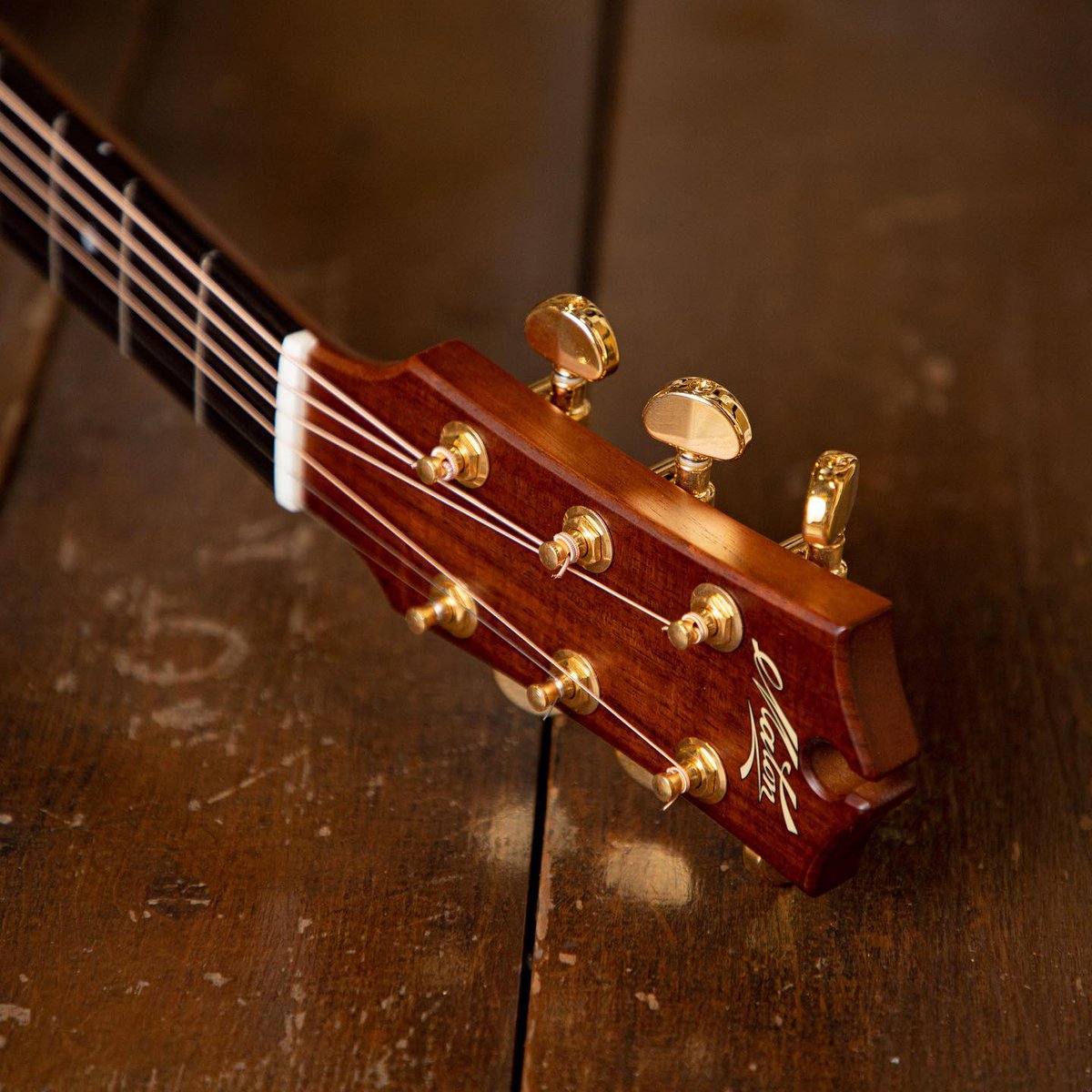 GuitarVillage's tweet photo. We love @MatonGuitars here at the Village! This EBG808 Nashville in Vintage Amber Stain is the perfect companion to help blow away those lockdown cobwebs and start getting creative again! 

#maton #ebg808 #acousticguitar #guitaroftheday #guitarvillage

>>https://t.co/i9yIwl7WTJ<< https://t.co/qpFSKqnX2x