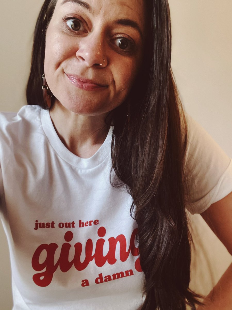 thebrookebuff's tweet photo. The shirt is the caption. The caption is the shirt. https://t.co/wzbhaEqaws