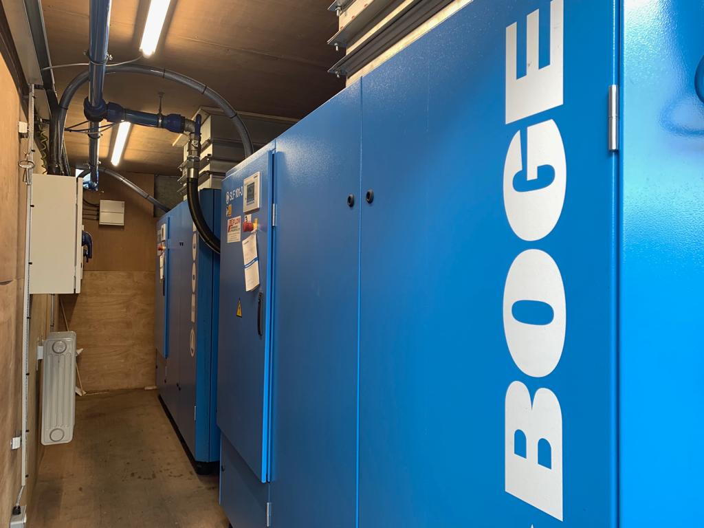 AirflowLtd's tweet photo. Recent installation of 2x SLF 101 75kw variable speed drive #Boge #compressors carried out by the Service Team @AirflowLtd https://t.co/MYOxP5HjVA