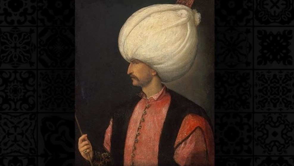 İngiltere’de müzayede evi Sotheby’s, aralarında 16. yüzyıla ait Osmanlı padişahı Kanuni Sultan Süleyman’ın portresinin de yer aldığı İslam dünyası ve Hindistan ile ilgili bazı sanat eserlerini açık artırmaya çıkaracağını duyurdu.
👉 t.ly/D7d3