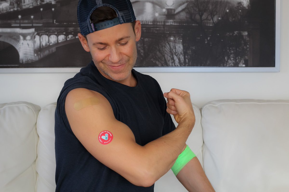 ColbyLChambers's tweet photo. First vaccination shot down https://t.co/vf2hKDuePA