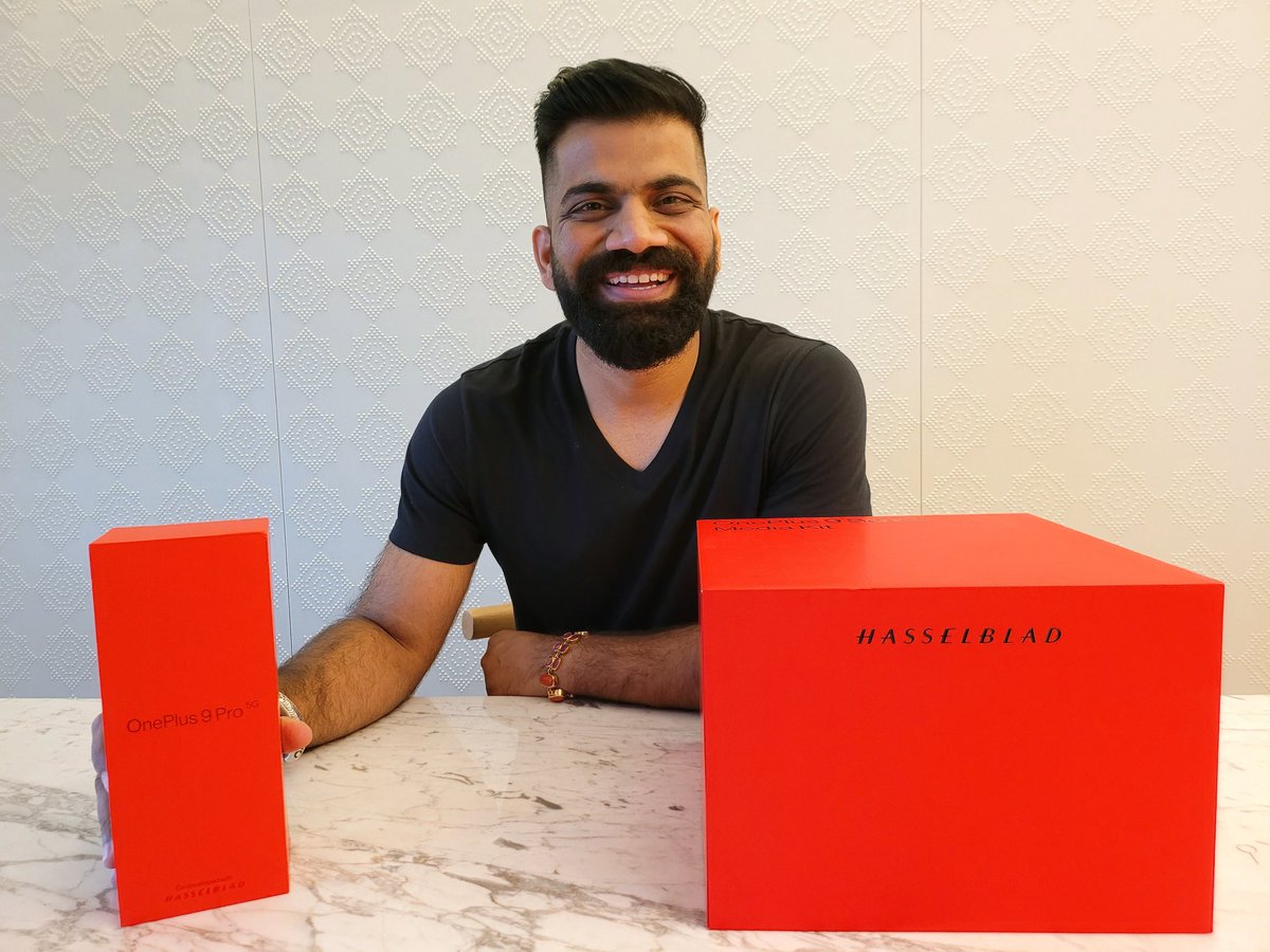 TechnicalGuruji's tweet image. Special giveaway for #TGFamily 
1. Signup on oneplus.in
2. Share the livestream link youtu.be/s99iSoi0W5o on Twitter.
3. Tag @OnePlus_IN and @TechnicalGuruji with #OnePlus9SeriesLaunchEvent
4. Maje karo khush raho...
Watch  till end!!!