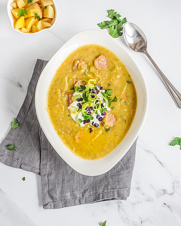 back_bienchen's tweet photo. Kartoffel-Lauchsuppe mit Mettenden. Finde ich, geht immer! 

Hier geht's zum Rezept 
https://t.co/EWcTI5Solc

#suppe #soup https://t.co/PYmtx10VEJ