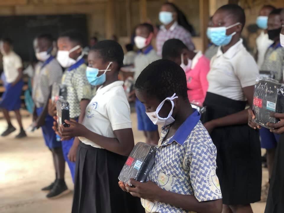 1billionafrica's tweet photo. The #STEM4Africa project is underway in eleven (11) schools in the Hwediem community.
All eleven schools have received their science set and our young innovators are already creating great stuff!
#1BA
#1billionAfrica
#WeAreSeven
#1BAis7
#STEM
#STEM4AFRICA
#S4A
#SDG4
#SDGS https://t.co/qgwQW2qquH