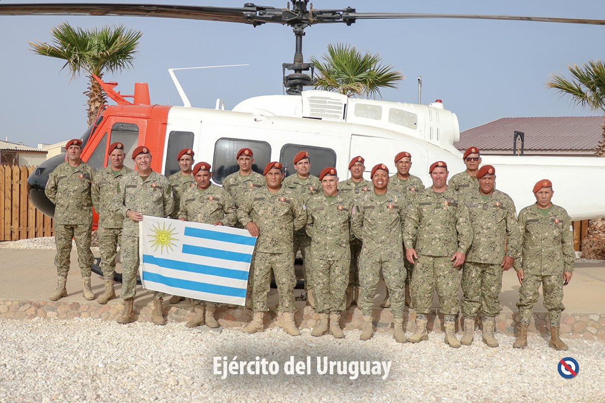 EJÉRCITO DE URUGUAY - Página 35 ExKlxe2WEAQwQuh?format=jpg&name=medium