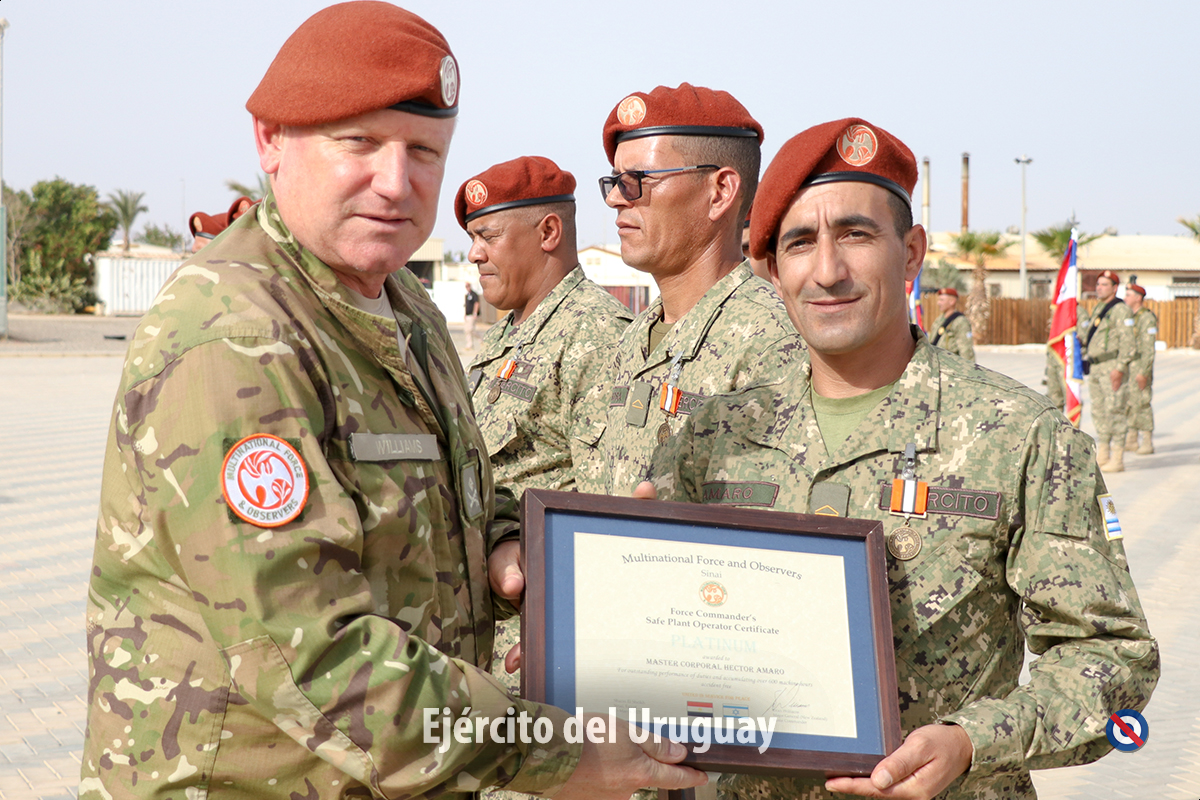 EJÉRCITO DE URUGUAY - Página 35 ExKlzJuWUAAhv9E?format=jpg&name=medium