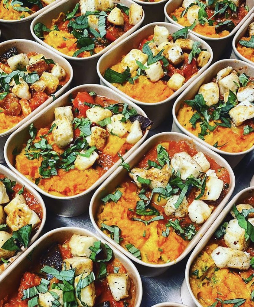 ByChefJen's tweet image. Delicious, healthy &amp;amp; flavoursome dishes flying out of the By Chef Jen kitchen this week - my meals are available for delivery across Central #London so if you fancy a break from cooking, check out bychefjen.co.uk where you can place an order &amp;amp; check out my #recipes 👩‍🍳🍴🍛