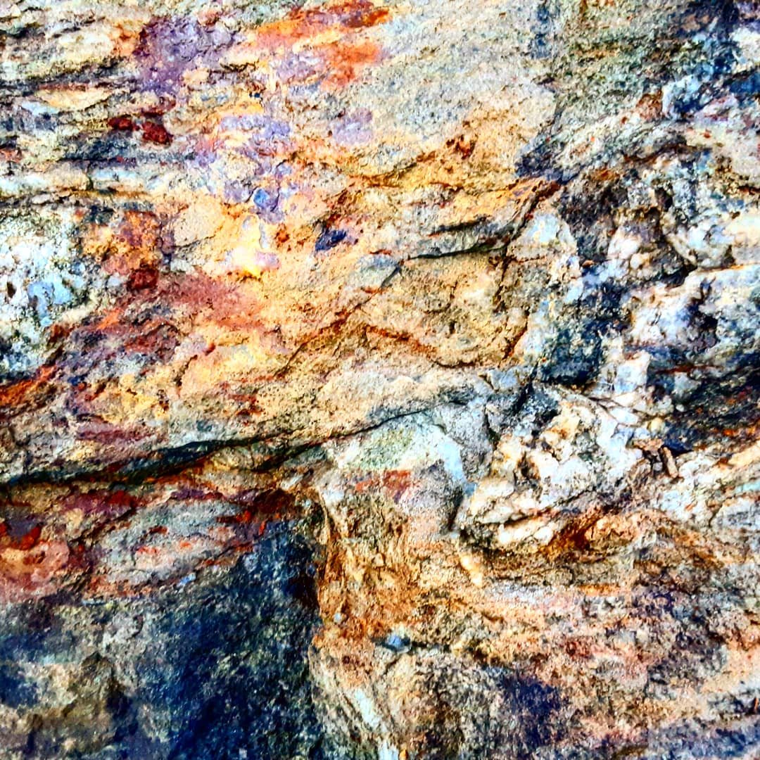 selfascaredness's tweet image. Grounding is a daily practice!

#grounding #mentalhealth #psychology #rock #rocks #Mountain #inspiration #Motivation #transformation #love #MotherEarth