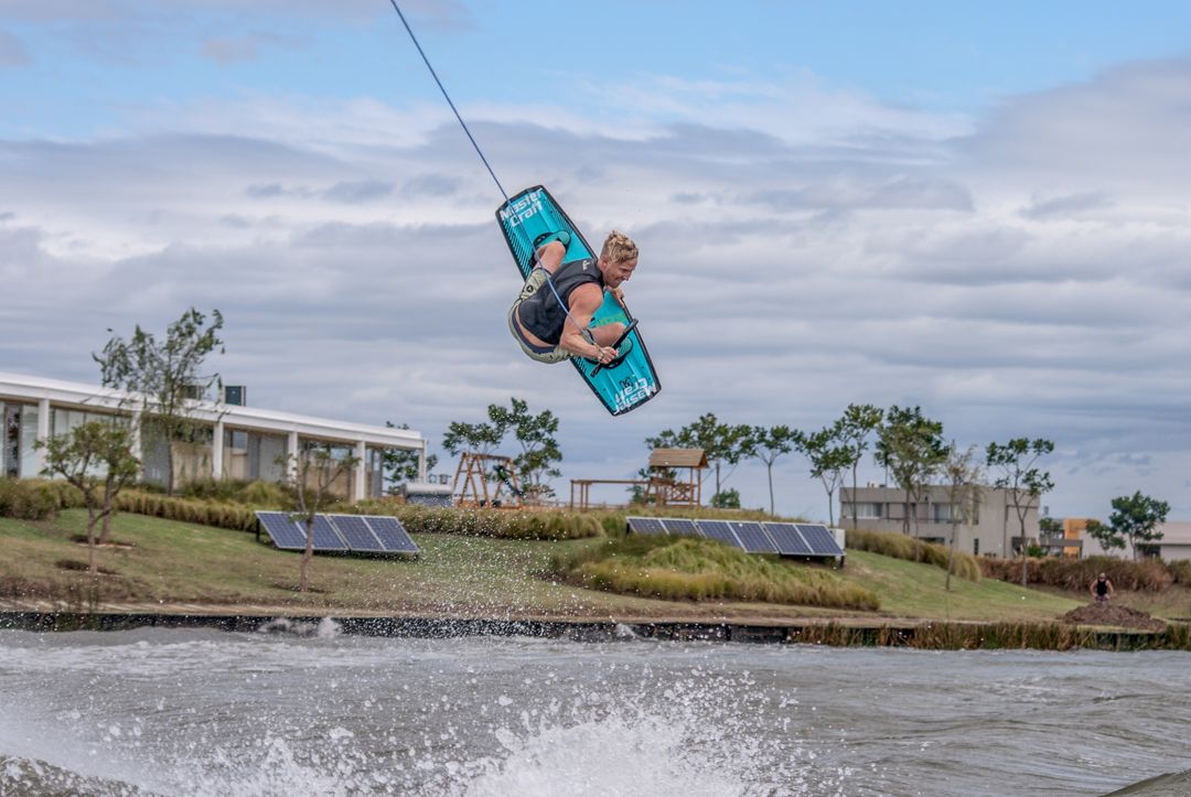 Dan Nott <a href="/DanNottWake/">dan nott</a> at the 2018 World Championships in Argentina
Dan is sponsored by <a href="/ronixwakeboards/">Ronix-Wakeboards.com</a> #ronix #ronixwakeboards @watersportsworlduk #watersportsworld @quayswakeandski #quayswakeandski #mastercraft @mastercraftboatsuk 
📷 <a href="/mark/">mark</a>.osm
#wakeboarding #IWWFWorlds