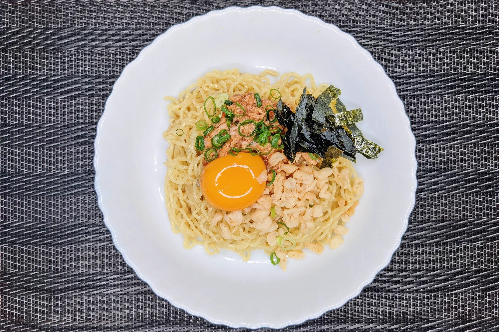 食べたいときにパパッと作れる！短時間で出来ちゃう混ぜそばレシピ！