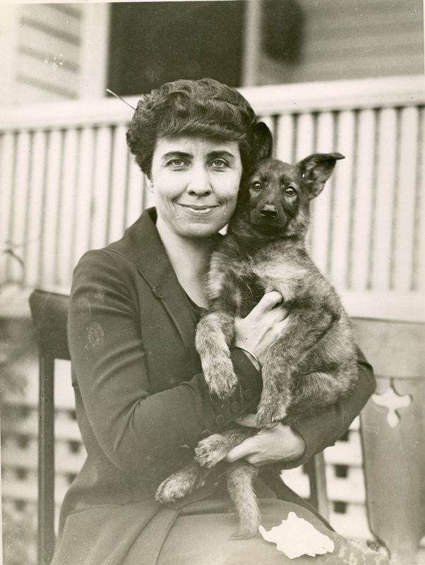 vermonthistory's tweet photo. Happy National Puppy Day!
First Lady Grace Coolidge sits for a photograph while holding a puppy. This puppy may be King Cole, a Groenendael (Belgian Shepherd) gifted to the Coolidges.
#history #vthistory #dogsofhistory #nationalpuppyday https://t.co/bMhHAHV6Ck
