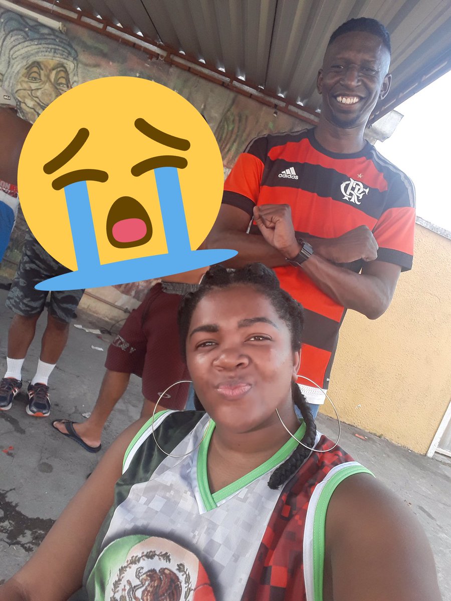 bibil_30's tweet photo. Meu amigo, ainda não acredito que hoje visto o luto na alma e nas roupas por você... Meu coração chora rios de sangue ao pensar que jamais o vou voltar a ver. Por quê? Por que você teve que partir Você me deixou lindas e preciosas lembranças que juntos construímos @27_tjf https://t.co/eEgzY7chop