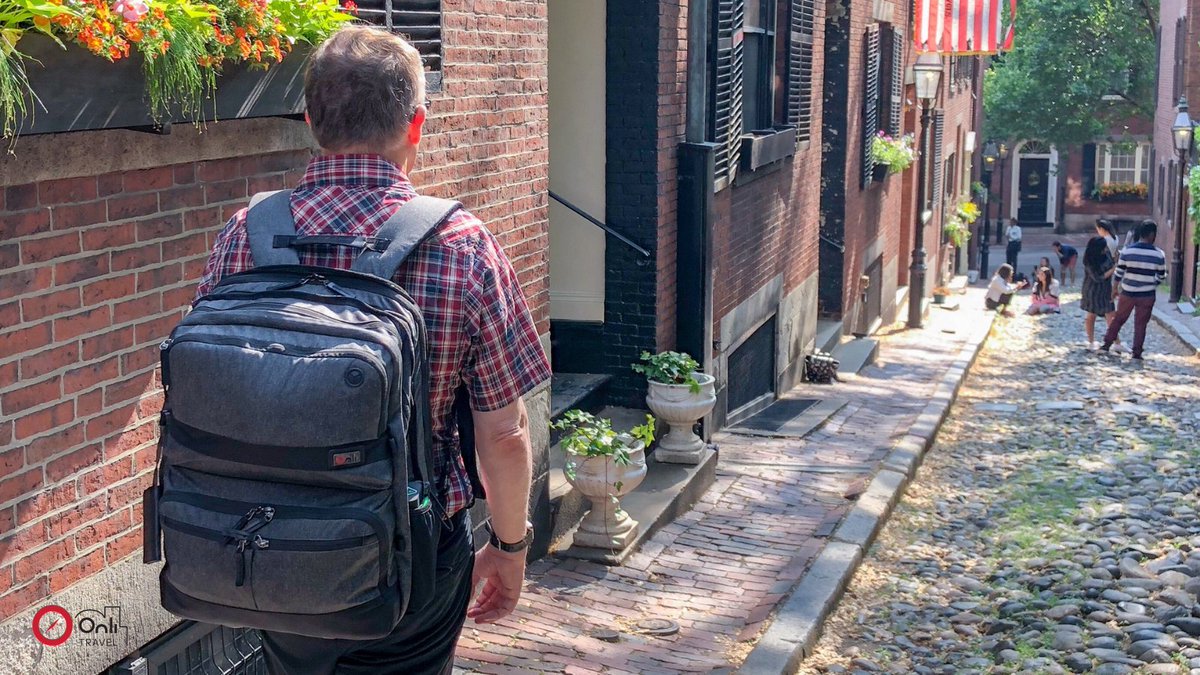 OnliTraveller's tweet image. Hit the road Jack! With a new backpack! Check out the Onli Venture Backpack at onlitravel.com for your next adventure. It is modular, water-resistant, expandable and much more! #backpack #onlitravel #modularbackpack #waterresistant #expandablebackpack #daypack