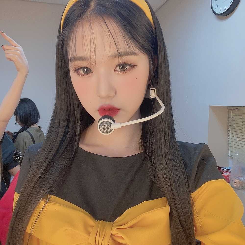 wonyoungpics's tweet photo. wonyoung’s so curious fancam is only 2k away from 5 million

let’s watch it and try to get it to 5M !!

🔗 https://t.co/NlPOSHbrmC https://t.co/sMhHQKOu22
