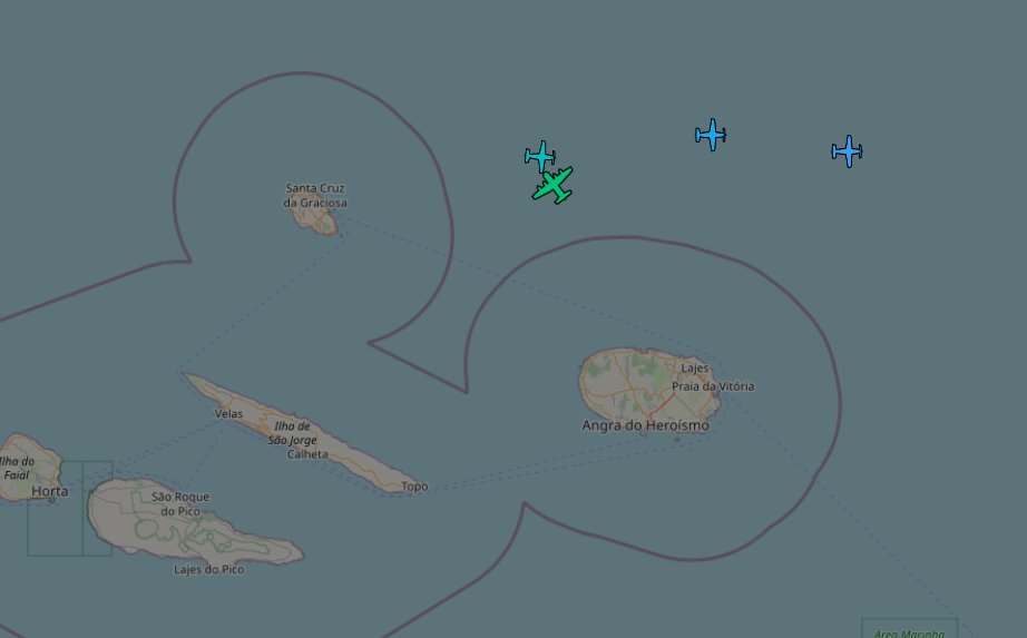 FlightsReach's tweet photo. KING11 &amp; RCH1017 Flight Now airborne from Lajes en route to Moron https://t.co/NIlQZFfBa2