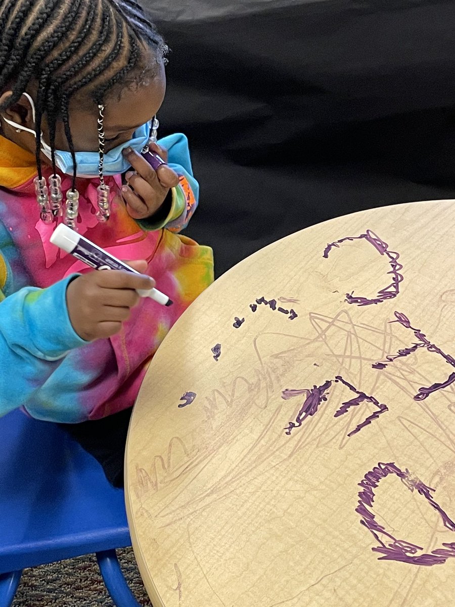 RCPS_EarlyLearn's tweet photo. Dry Erase Letters
#finemotoractivities #icanwrite https://t.co/PQSI3obGND