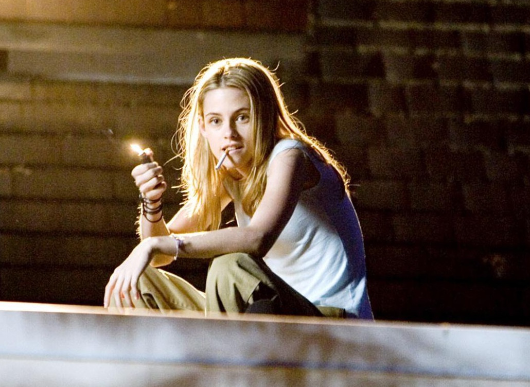 prettymagicx's tweet photo. kristen stewart (in the land of women, 2007) https://t.co/PfcW3f3BiN