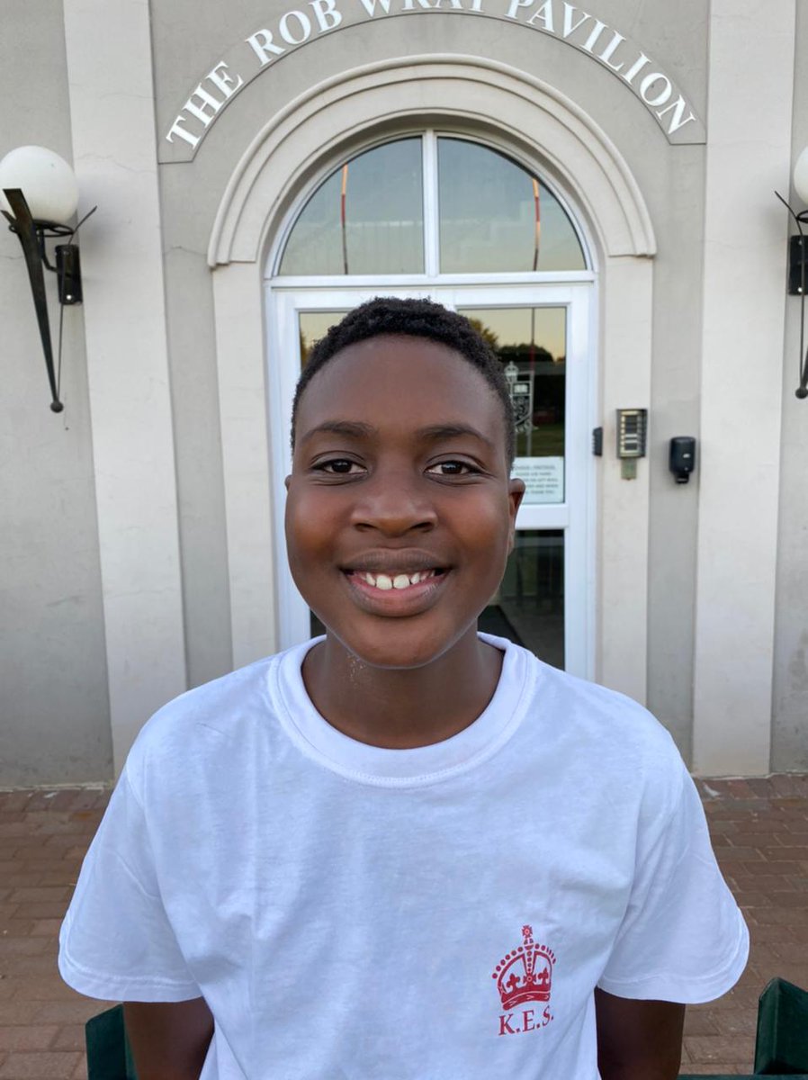 FoundationTag's tweet photo. 🚨Terrific Tues Gr 8 Taggers Welcome & Meet!
⭐️Lwandile Mahlanga, aka, Lwandi
🗣Fav Saying: Don't let 'quit' be a word in your dictionary!
🍢🇵🇹Fav Food: Espetada & Chips
🦸🏽🦸🏽♀️Fav Superheroes: My Dad & Mom(Natasha)
⚽️Fav Team: Juventus
❤️Fav Colour: Red
#tagpride💗#favethings https://t.co/LbiY9BU3fK