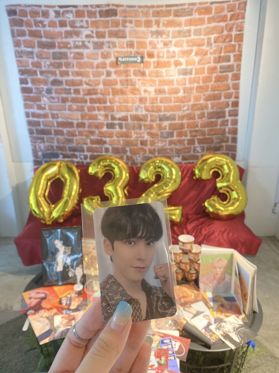 Sansanshiine's tweet photo. Happy yuyu day! 💛 thank you for hosting this event! The decorations are so cute HHHH and also thank you @jjongslatte for coming with me today HEHEH 💛💛 

@0323_DAY #0323_DAY #티니들의행복_윤호야_생일_축하해
#CelebrateforYuyu
#ATEEZ #에이티즈 @ATEEZofficial https://t.co/n40dRz9i1j