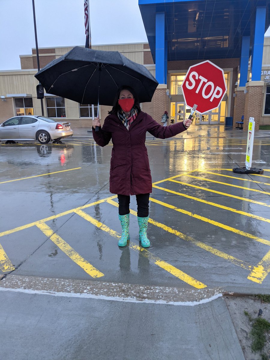 KeoLeiser's tweet image. Keeping us safe in style this am! @shereestockwell @JeffersonGIPS @GIPublicSchools