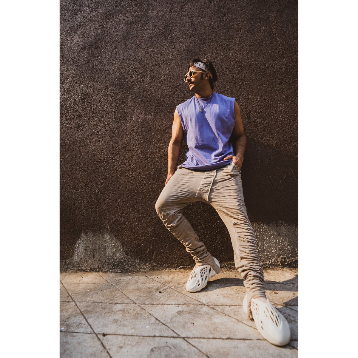 RanveerOfficial's tweet photo. foamrunnin’ the game https://t.co/Pn4pKw3jxC