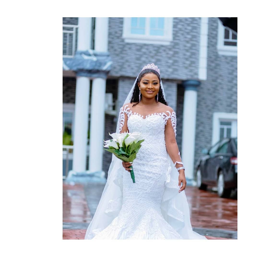 Darabina_'s tweet photo. The sequin heavily hand-beaded and custom wedding gown we made for #chagi2020
#AbujaTwitterCommunity
#tuesdaymotivations
#tuesdayvibe
Drogba | Mikel | Adidas | 1BTC https://t.co/LTKrpFNF09