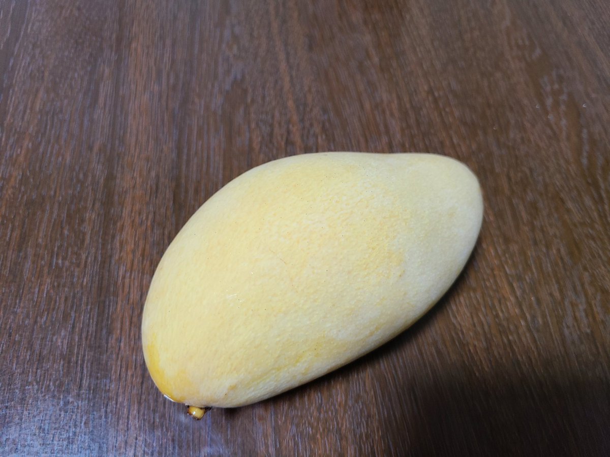 ヌマアラシ ピクミンを噛む 今日はハナシズクノミを生でいただきました なめらかでマンゴー特有の臭いも少なく 美味しかったです ちなみにこの品種はナンドクマイといってタイ語で 花の雫 ピクミンのハナシズクノミの由来は間違いなくこれでしょう