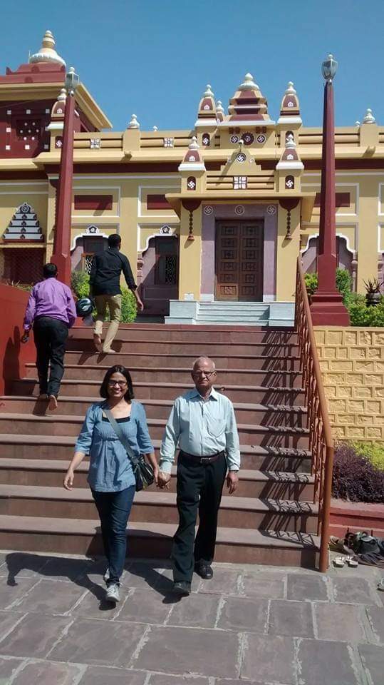 HealingArch's tweet photo. No other man can hold your hand and walk so elegantly with you with all his love like your father does.
I wish I could'v walked with Papa little more. Miss you Papa..
With Papa at Birla Mandir-Bhopal, March 2015
#FatherAndDaughter #FathersLove #Memoriea #Love #Togetherness
❤️ https://t.co/WON9lSkHoD
