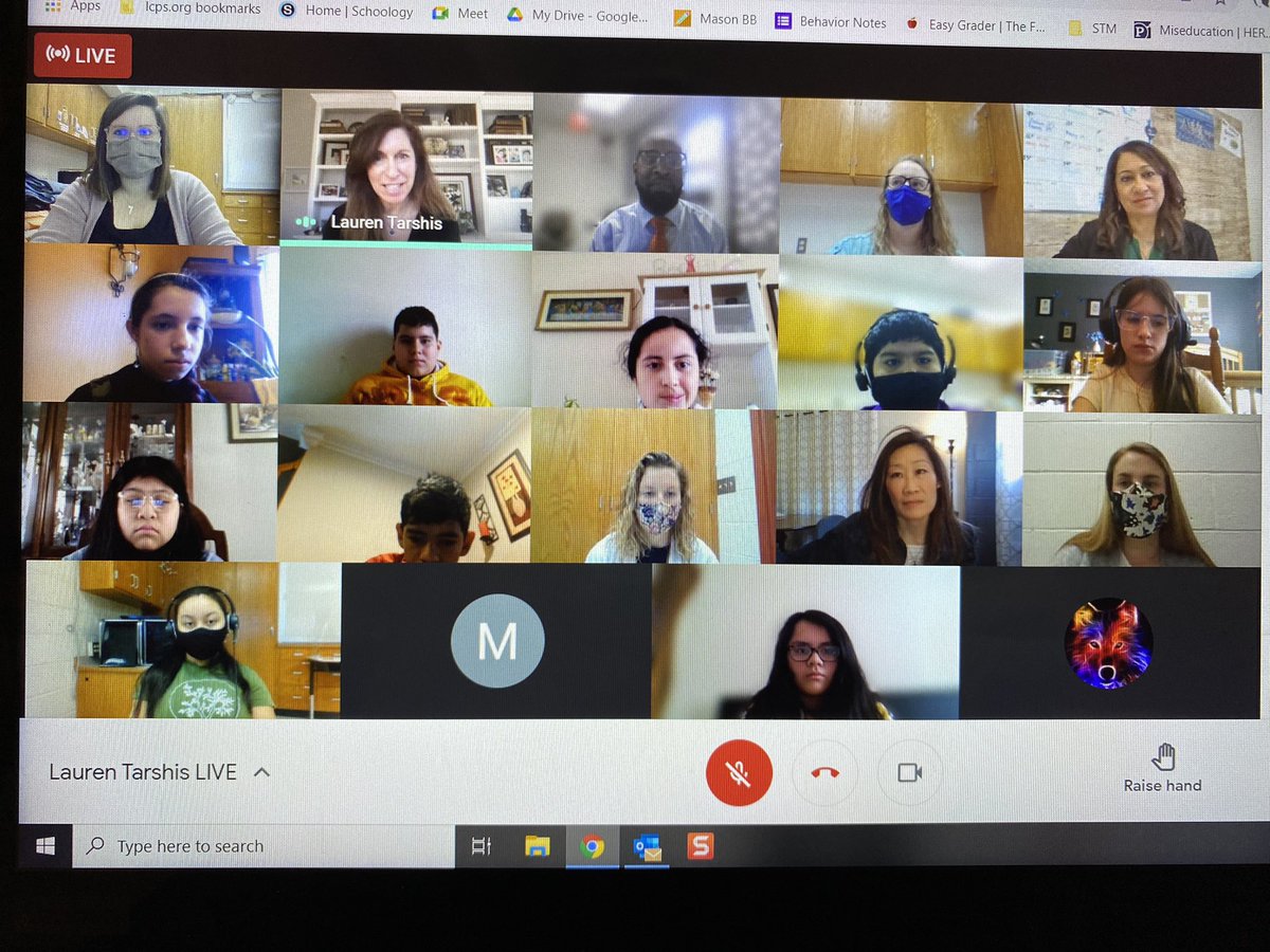 <a href="/SterlingMiddle1/">Sterling MS</a> becoming scholars got to meet and talk with #Isurvived author <a href="/laurenTarshis/">Lauren Tarshis</a>!! Thank you for an incredible experience! Reading and writing takes practice, practice, practice!