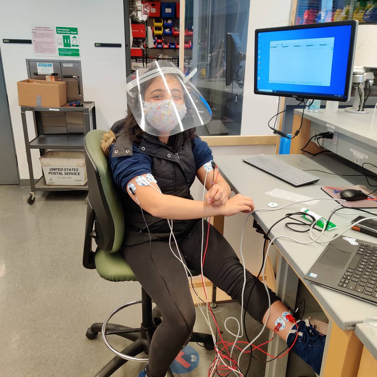 PennBElabs's tweet photo. Taking ECG measurements in our #BEMAD class!
#PennBElabs #PennEngineering #PennBioengineering #biomedicalengineering #bioengineering #innovation #InventingTheFuture #MakerSpace #BioMakerSpace #LearnDesignInvent https://t.co/Vux78RVeRc