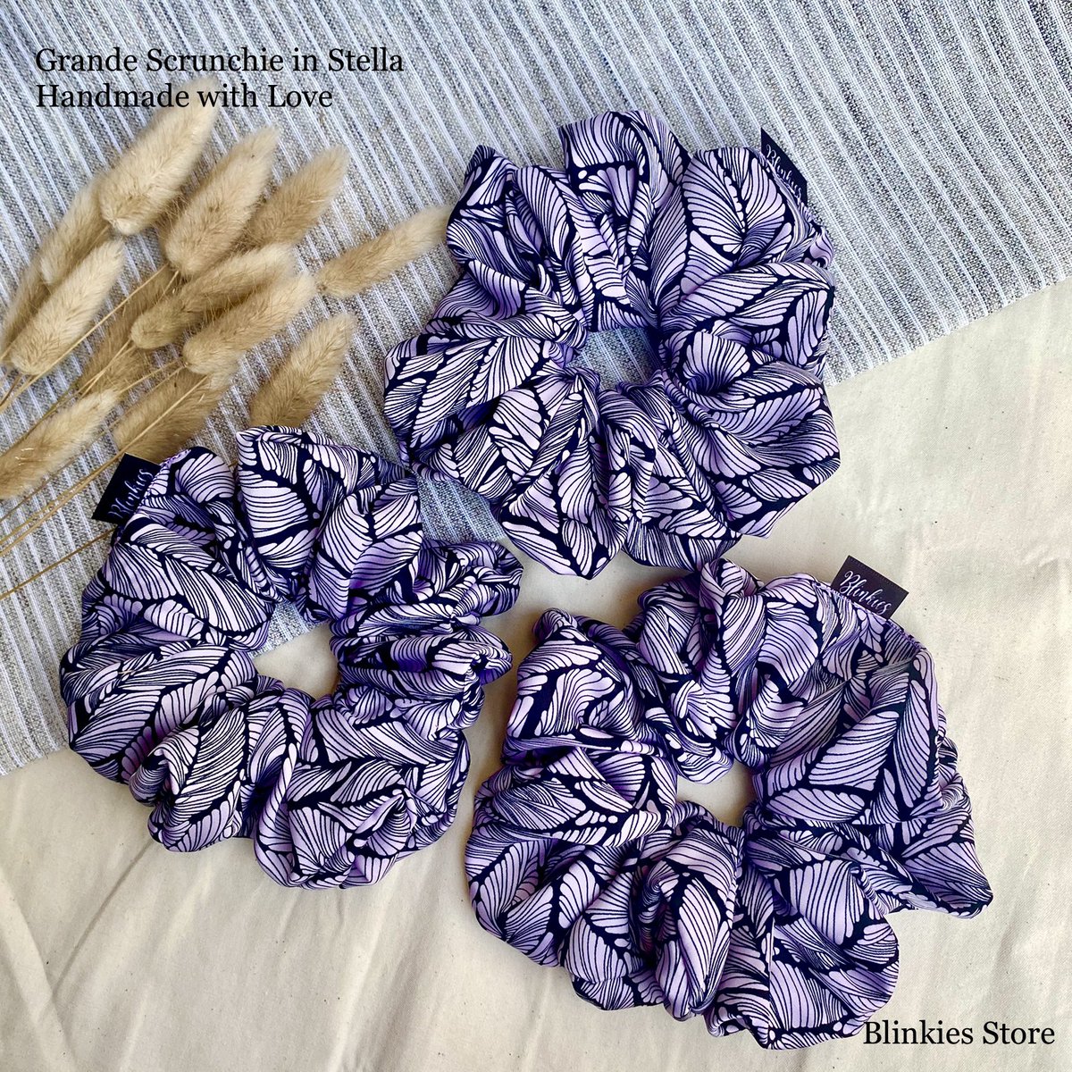 blinkiesmy's tweet image. New Collection! Grande Scrunchie in Stella ✨
#handmadescrunchie #ShopSmall #blinkiesstoremy