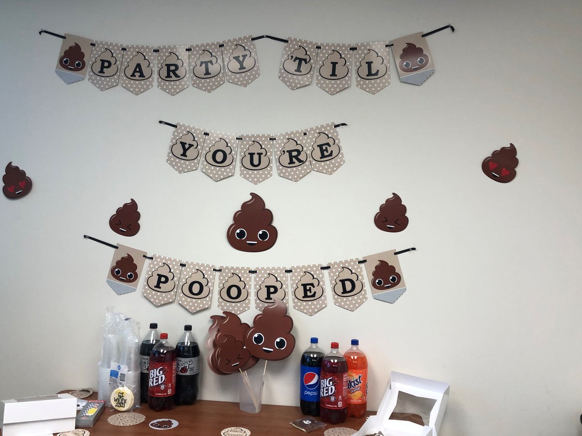 SagrawalgiMd's tweet photo. This is how we celebrate GI Nurses and Associates Week at Dayton VA GI Department. I have been privileged to work with an amazing group o GI nurses and associates here!! #ginursesweek #Gastroenterology #ColonCancerAwarenessMonth #Gastroenterology @AmCollegeGastro https://t.co/euwAvLZnzZ