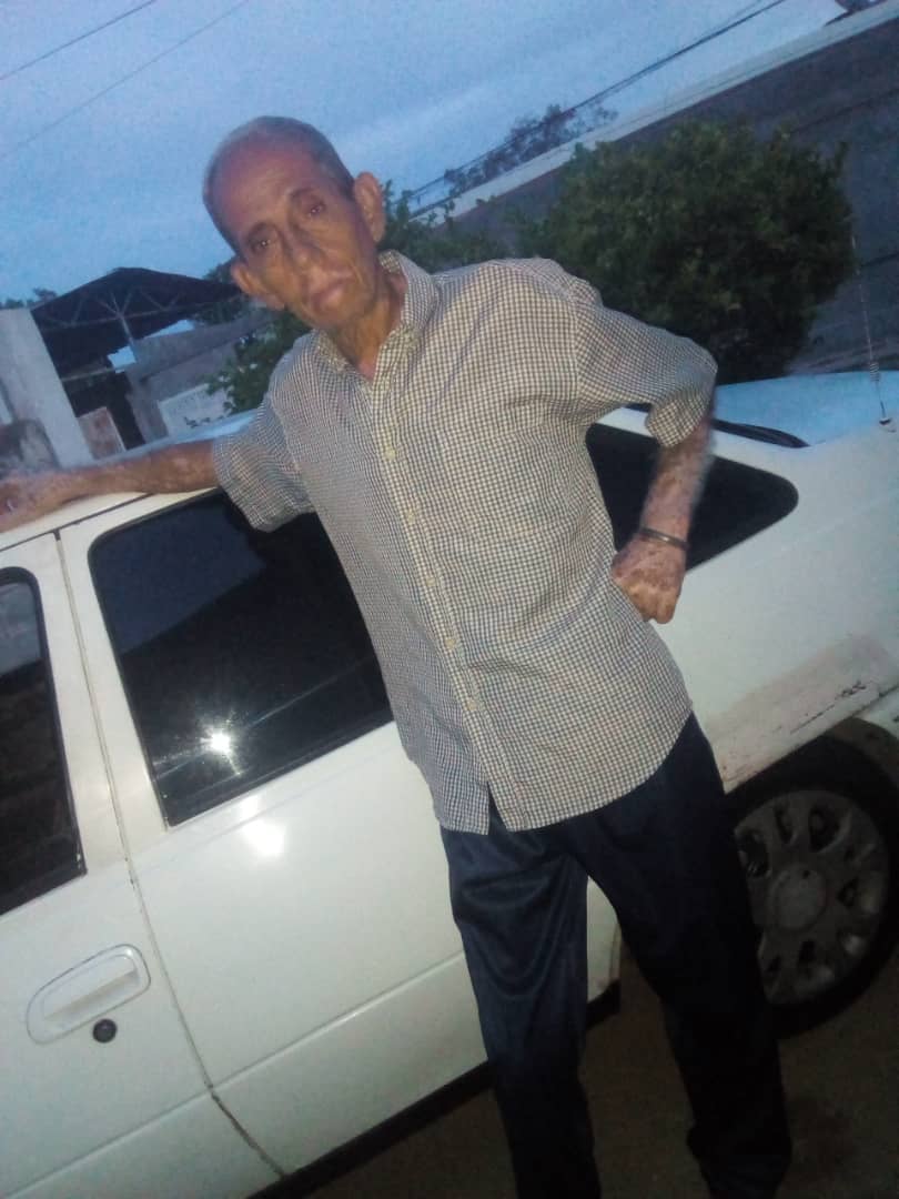 todozulia's tweet photo. AYÚDANOS A ENCONTRARLO // Rigoberto Castro. Se encuentra desaparecido, salió desde su casa en el sector Sabaneta. Sufre de alzheimer.

Cualquier información por esta vía al DM o por el teléfono 

04146944239

Gracias por su colaboración

@Mcbo_Vos https://t.co/lJGhOJgw0g