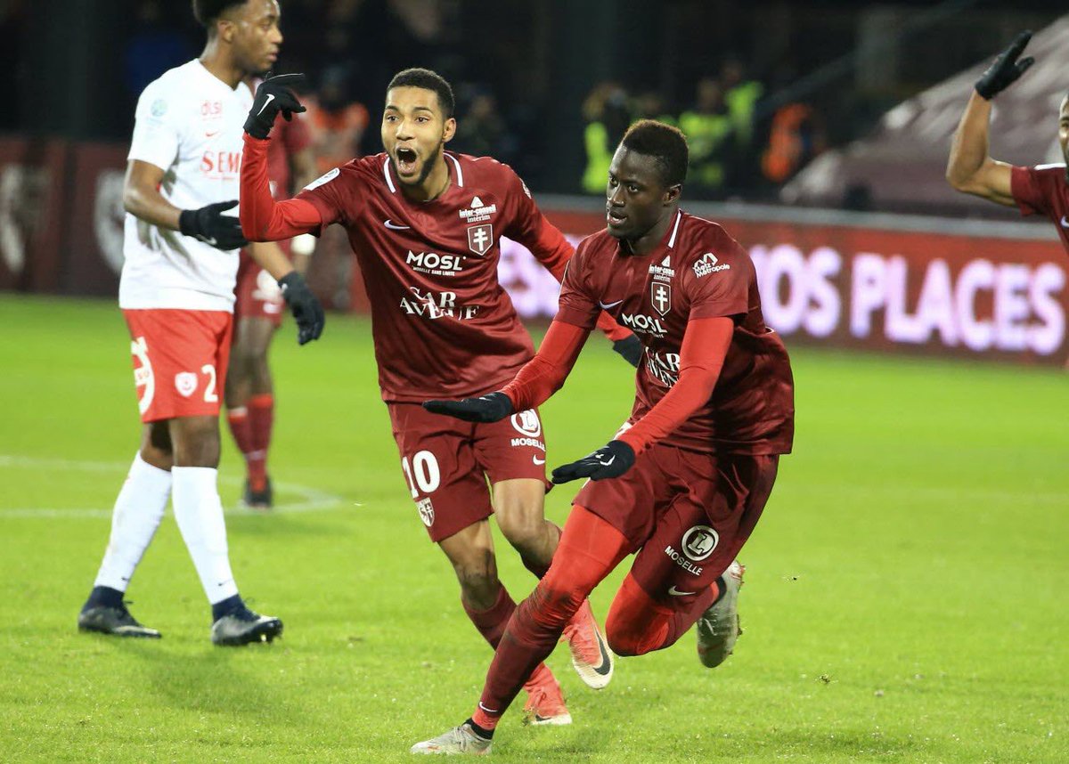 Bonjour à mes messins et messines 👋🏻

Aujourd’hui on va parler DERBY !!!
La Lorraine est bien évidement grenat mais êtes vous incollable dans l’histoire des derbys ? 

1er question : Seriez vous retrouver le score qui correspond à cette photo ? 

N’oubliez pas le partage 😉