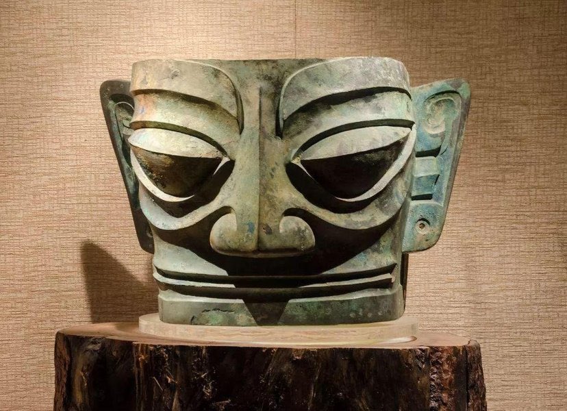 protectourbunny's tweet photo. Sanxingdui (three stars mound)——the source of the Yangtze River civilization,which is known as one of the greatest archaeological discoveries of mankind in the 20th century. 
#China #chineseculture  #三星堆 #Sanxingdui 
via：吾三目 https://t.co/wNUzORvIFB