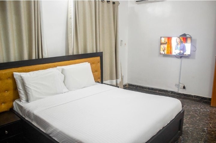 mabcodeehomes's tweet image. Official Price - N45,000
Partner Price - N40,000
Min of 3 nights
 #AdekunleGold #BBNaija #23RdMarch #lastnormalphoto #blockchain #DeFi #GRAMMYs