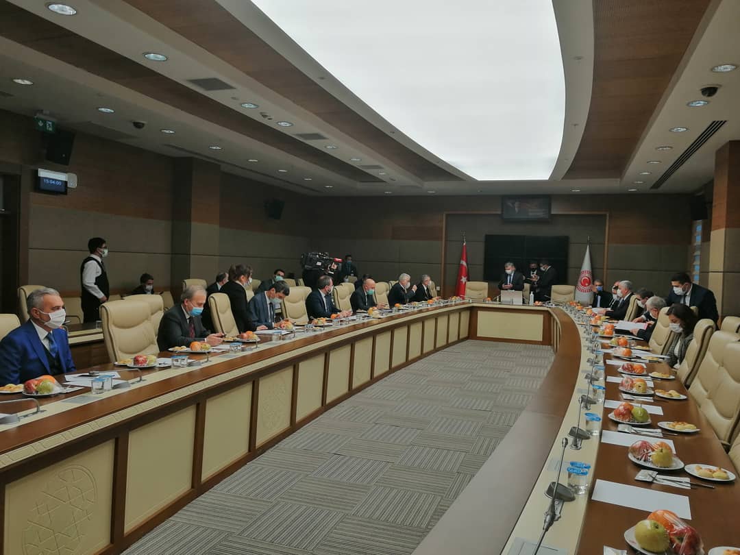 bakisimsekmhp's tweet photo. Bayındırlık, İmar, Ulaştırma ve Turizm komisyonunda;  #LİHKAB  kanunda değişiklik yapılmasına dair kanun teklifi görüşmelerindeyiz. https://t.co/GaLEBWEieE