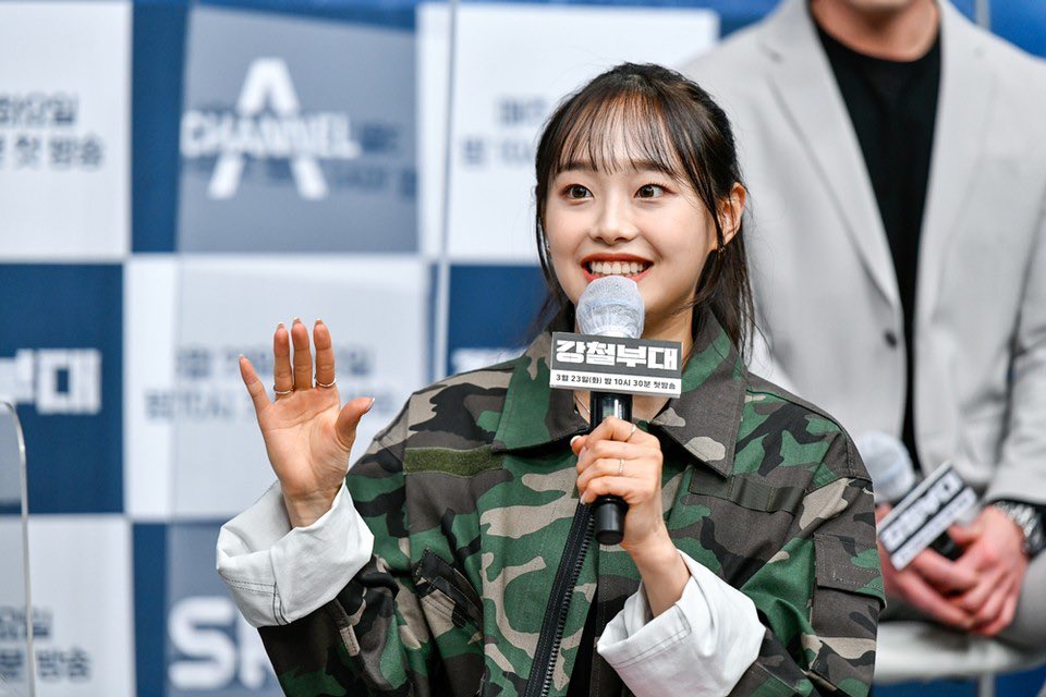 chuupics's tweet photo. 210323 #CHUU #츄
© naver https://t.co/HnNM2lZmX3