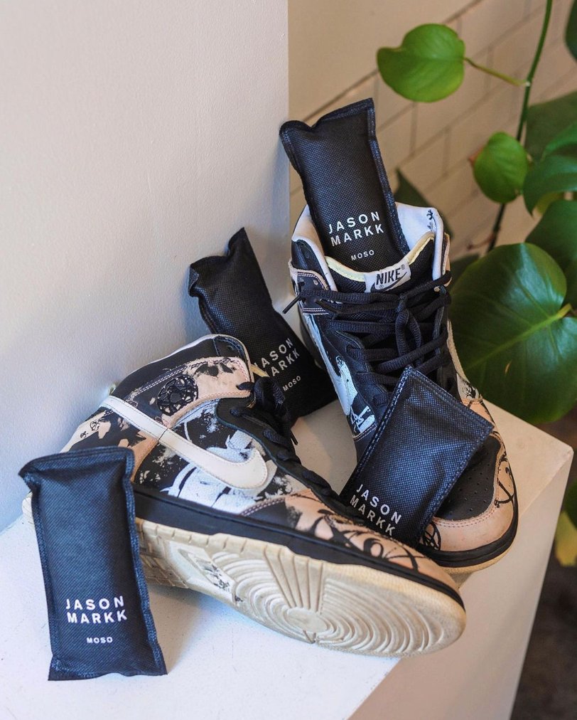 The <a href="/jasonmarkk/">mar</a>.ca Moso Inserts will freshen up any old sneakers you have, plus they’re rechargable! Simply just throw them in any pair of sneakers you have and they’ll be neutralized overnight! 

#jasonmarkk