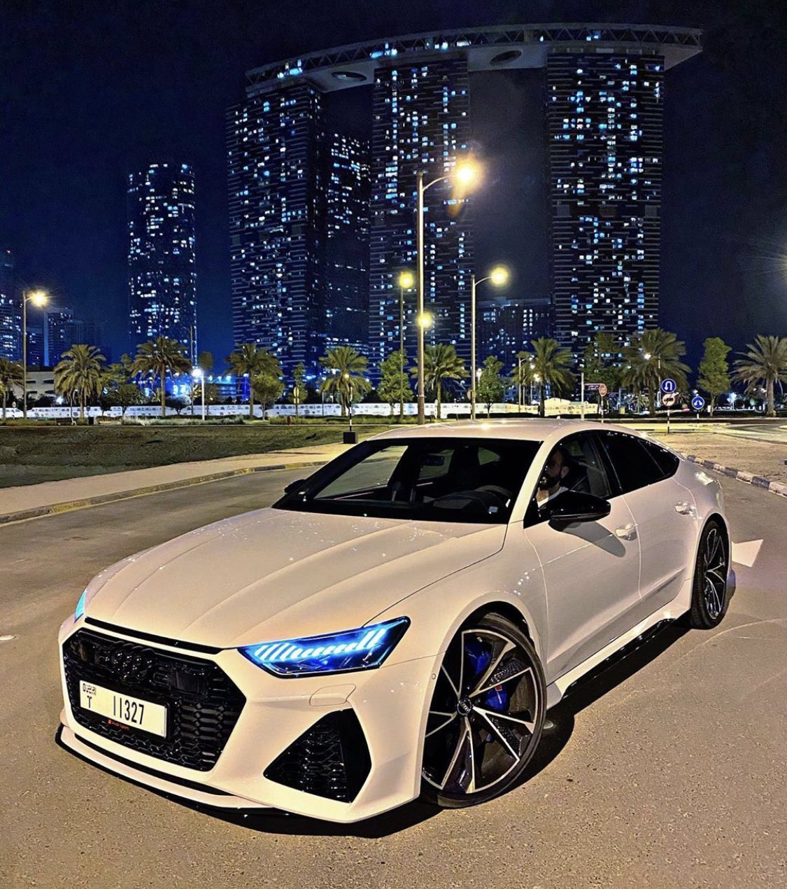 Audi R7 Night