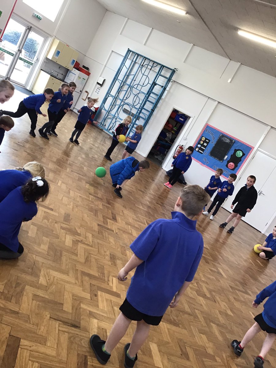 grimoldby_6's tweet image. Who will be the last one standing? Today in PE we are working on hand eye coordination. #rolling #running #dodging