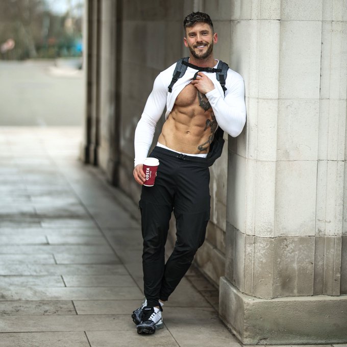 Ok who ordered the coffee https://t.co/PZWUd7ibzO