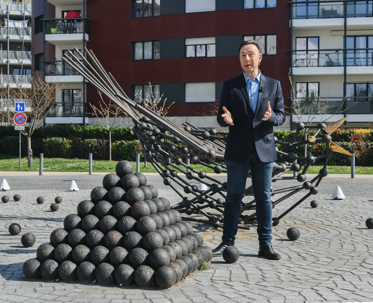 ASantini_Issy's tweet photo. [En images] Rencontre ce midi avec @bernstephane au Temps des Cerises @tdcissy.

Il présentera prochainement en #vidéo la bataille du Fort d’Issy dans le cadre du 150e anniversaire de #LaCommune !

🎥 À suivre sur la chaîne YouTube https://t.co/8FcSo8Annu | @Issylesmoul https://t.co/5oIaoM4Vzn